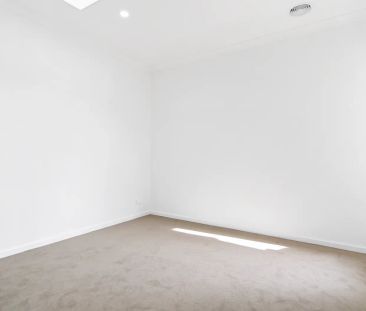 Modern Comfort and Convenience in Noble Park - Photo 3