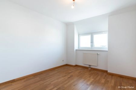 PROVISIONSFREI: MODERNE, HELLE 3-ZIMMER DG-MAISONETTE MIT TERRASSE - IDEAL FÜR PENDLER! - Foto 3
