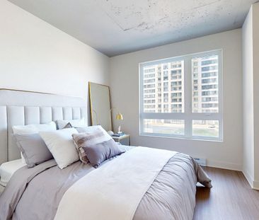 3830 Blvd Saint-Elzéar O, Laval, QC - Photo 1