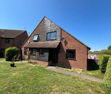 Weaverdale, Shoeburyness, Shoeburyness, Essex, SS3 8XL - Photo 1