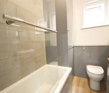 2, 6 Sherwood Avenue, Sale, Manchester, M33 2AJ - Photo 5