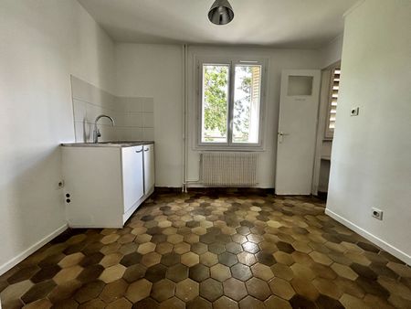 Location appartement 3 pièces, 66.00m², Vitry-sur-Seine - Photo 3