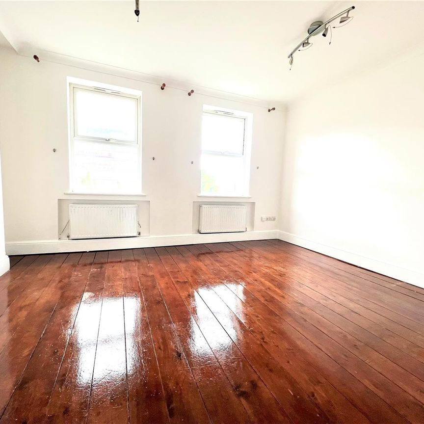 London Road, Croydon - Photo 1