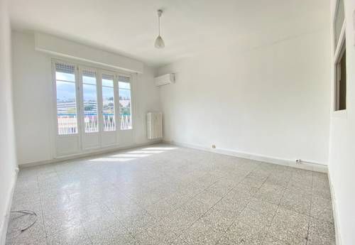 Location Studio - Photo 1