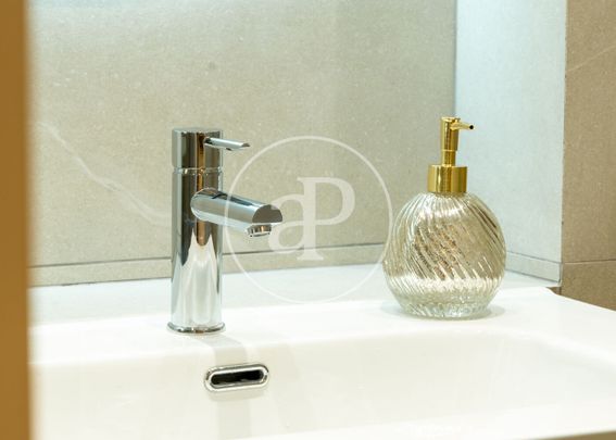 Flat for rent in Goya (Madrid) - Photo 1