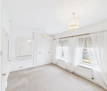 1 bedroom penthouse to rent - Photo 3