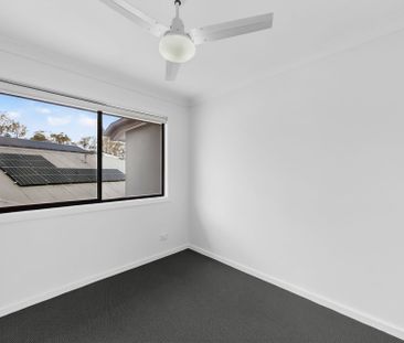 For Lease: Beautifully Presented Duplex in a Sought-After Waterford... - Photo 2