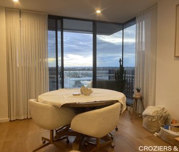 Low maintenance lifestyle - Photo 3