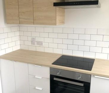 2 Bed Flat, Osprey House, SE19 - Photo 4