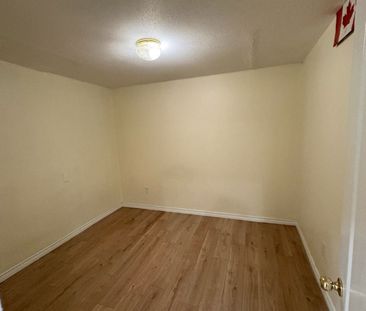 For Lease - 40 Jay Street, Brampton, Ontario - Photo 2