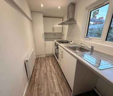 2 bedroom terraced house to rent - Photo 6