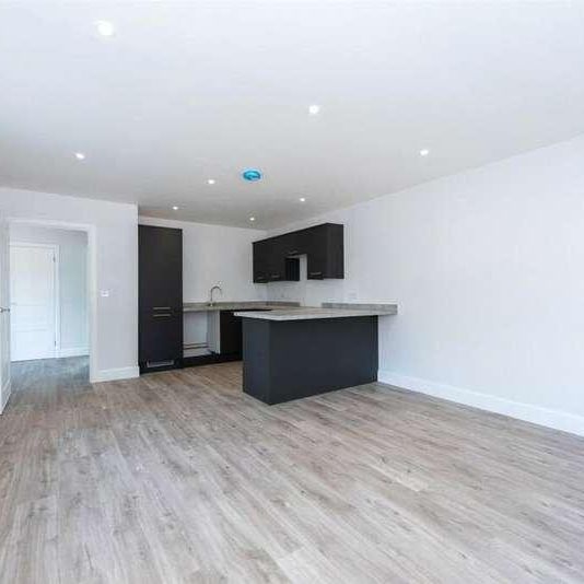 Station Road East, Ash Vale, Surrey, GU12 - Photo 1