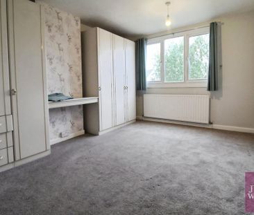 3 bedroom semi-detached house to rent - Photo 6