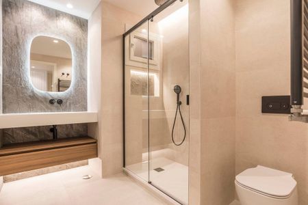 Luxury Flat for rent in Madrid, Spain - Photo 5