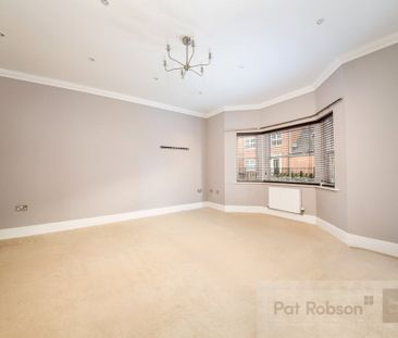 Featherstone Grove, Gosforth - Photo 3