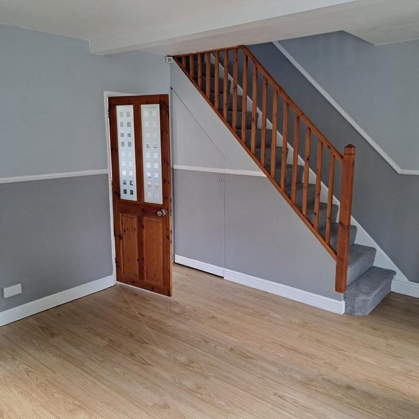 3 Bed Terraced House, Sturminster Road, BS14 - Photo 1