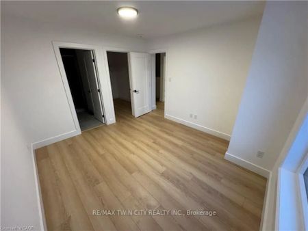 4255 Lismer Lane #17 - Photo 5