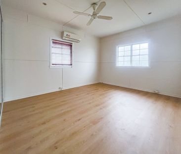 1037 Logan Road, Holland Park West QLD 4121 - House For Rent | Domain - Photo 6