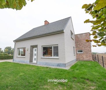 Instapklare woning met 3 slaapkamers op prachtige locatie met verzi... - Foto 3