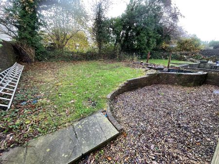 3 bedroom semi-detached house to rent - Photo 3