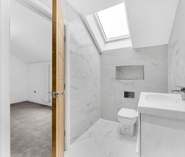 3 bedroom terraced house to rent - Photo 2