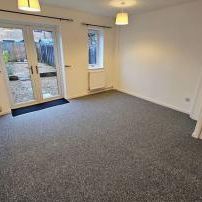 2 Bedroom Terrace House For Rent - Photo 1