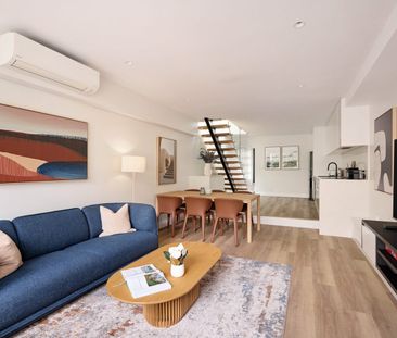 Refined inner-city retreat blending warm interiors & effortless out... - Photo 1