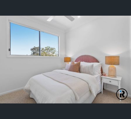 246/A Central Street, Labrador, Qld 4215 - Photo 1