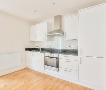 Available unfurnished from 05/06/2026 - Photo 2