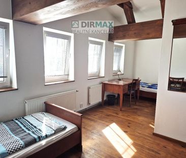 Pronájem bytu pokoj 30 m2 - Photo 2