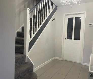 3 bedroom semi-detached house to rent - Photo 3