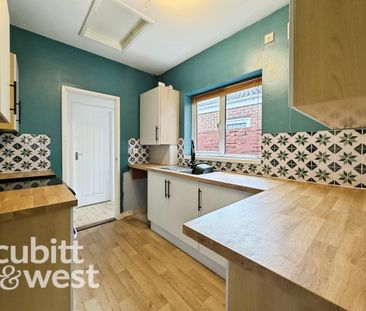 2 bedroom terraced house to rent - Photo 6