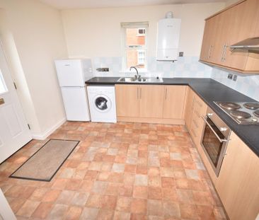 2 bedroom flat to rent - Photo 3