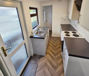 2 Bedroom House to Rent in Irthlingborough Road, Finedon, Northants... - Photo 6