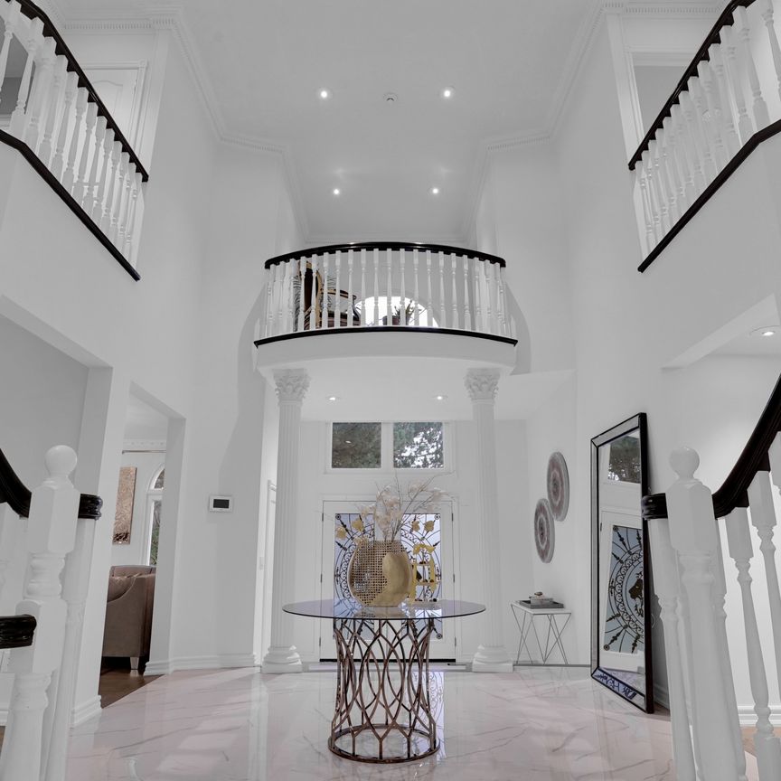 LUXURY HOME FOR RENT - Photo 1