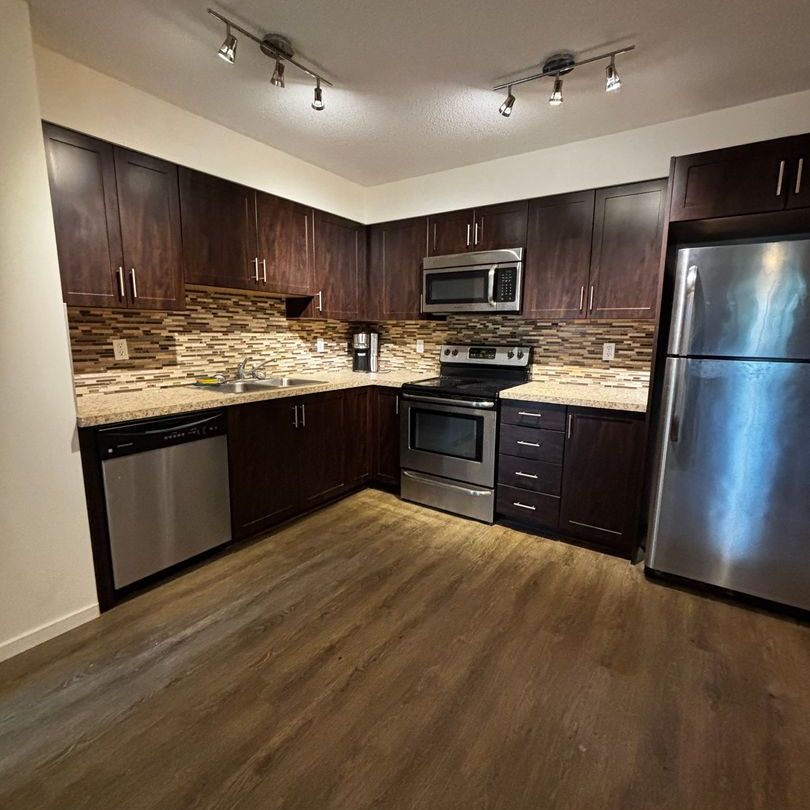 Modern 2 Bed, 2 Bath Condo in Copperfield – $1,950/mo – Hot Water Included! - Photo 1