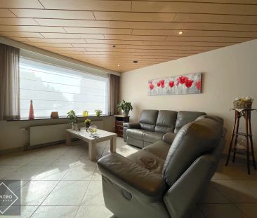 Centraal gelegen woning met 3 slpks, terras én garage! - Photo 1
