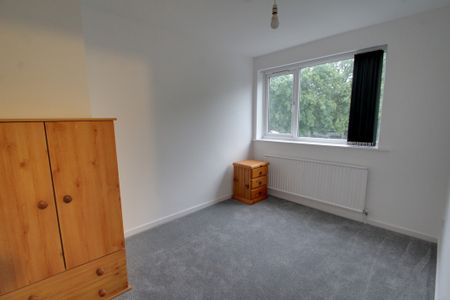 4 bed detached house to rent in Rugby Road, Hinckley, LE10 - Photo 3