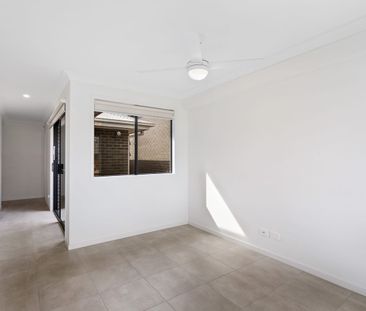 CONVENIENCE AND LIFESTYLE IN ELLEN GROVE - Photo 6