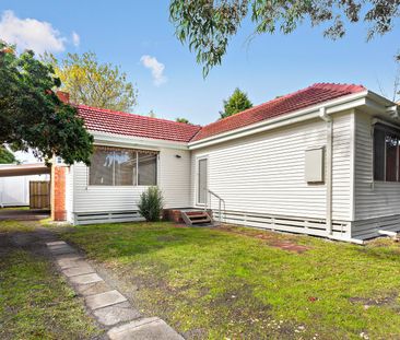 LOVELY THREE BEDROOM HOME - Photo 1