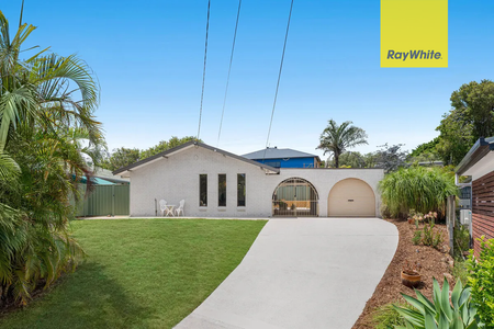 Modern Living with Pool & Huge Shed in Prime Wellington Point Location - Photo 5