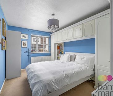 Hutton Grove, London - Photo 4