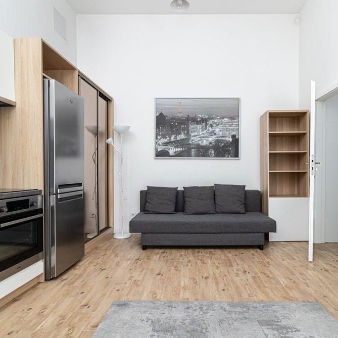 Klimatyczna kawalerka w centrum Krakowa 30 m² - Photo 1