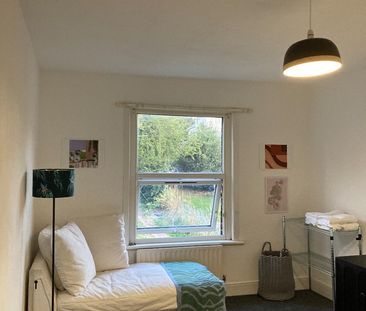 Room in a Shared House, Forest Road, E17 - Photo 5