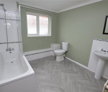 3 bedroom flat to rent - Photo 5