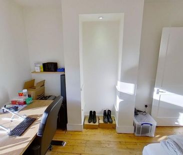 3 bedroom semi-detached house to rent - Photo 6