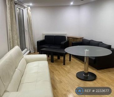 2 bedroom penthouse to rent - Photo 1