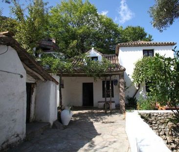 10 room luxury House for rent in Casares, Spain - Photo 6