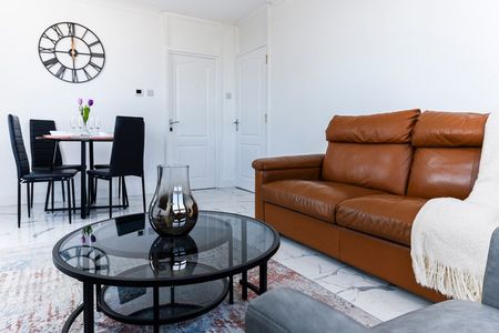 Brendon Street - Photo 3