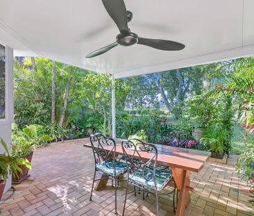 Beautifully Renovated Lakefront Townhouse! - Photo 5